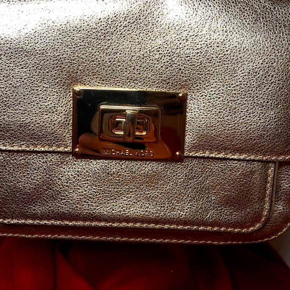 Michael Kors Collection Edition Gold Metallic Crossbody/ Shoulder Purse - Picture 5 of 16